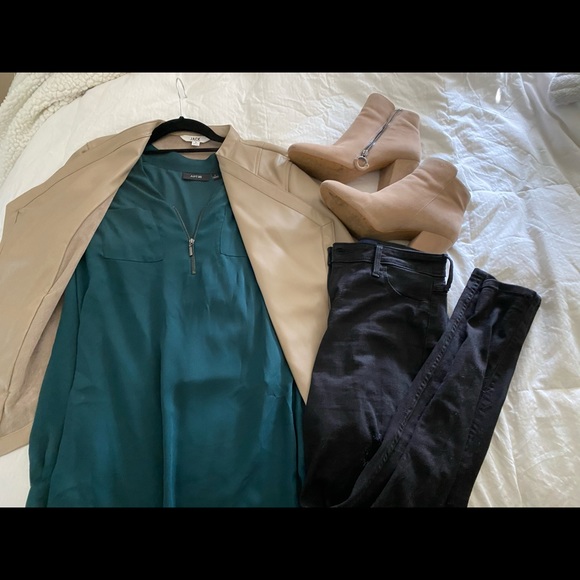 Apt 9 green zip up blouse - Picture 3 of 4